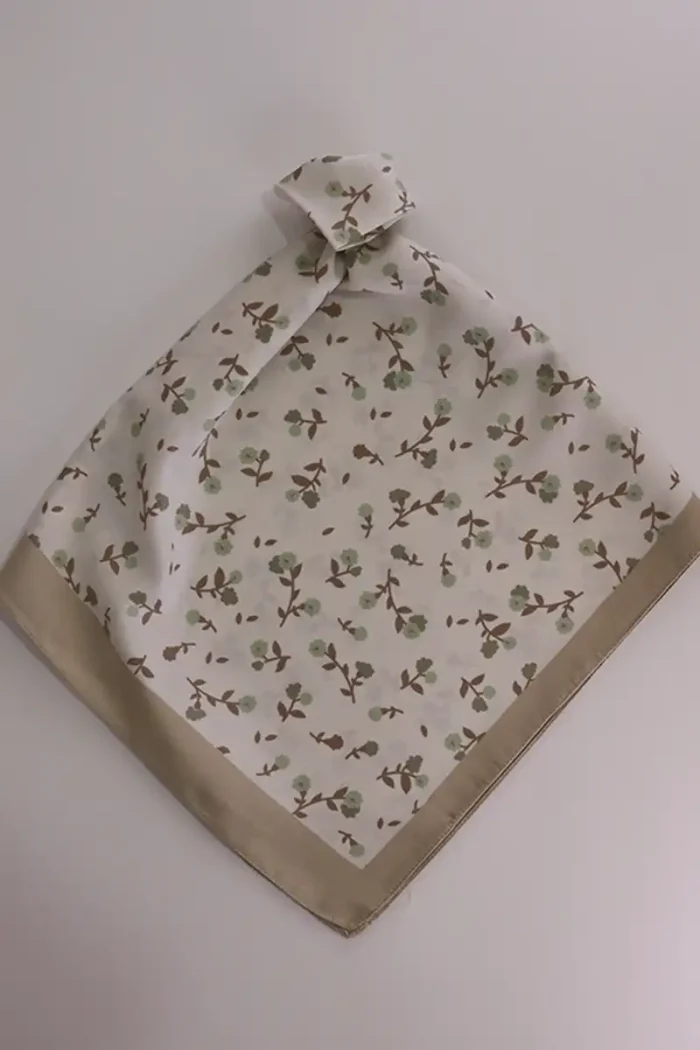 mini-scarf