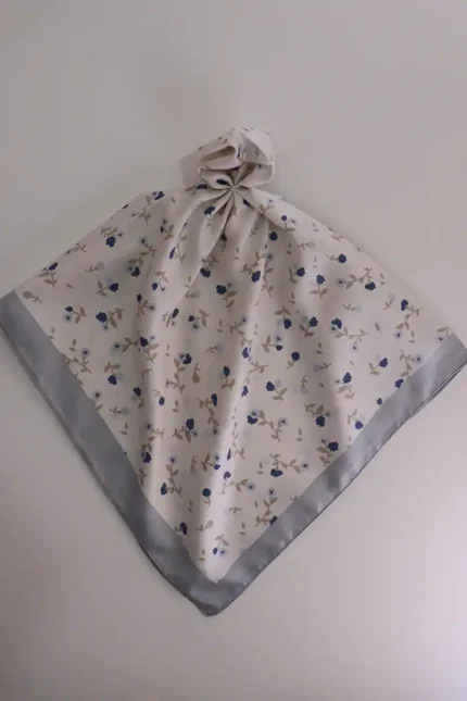 mini-scarf